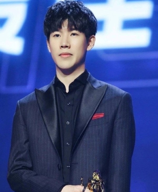 【战报】王者荣耀2020KPL秋季赛，WB.TS 3：0 上海EDG.M稳稳拿下